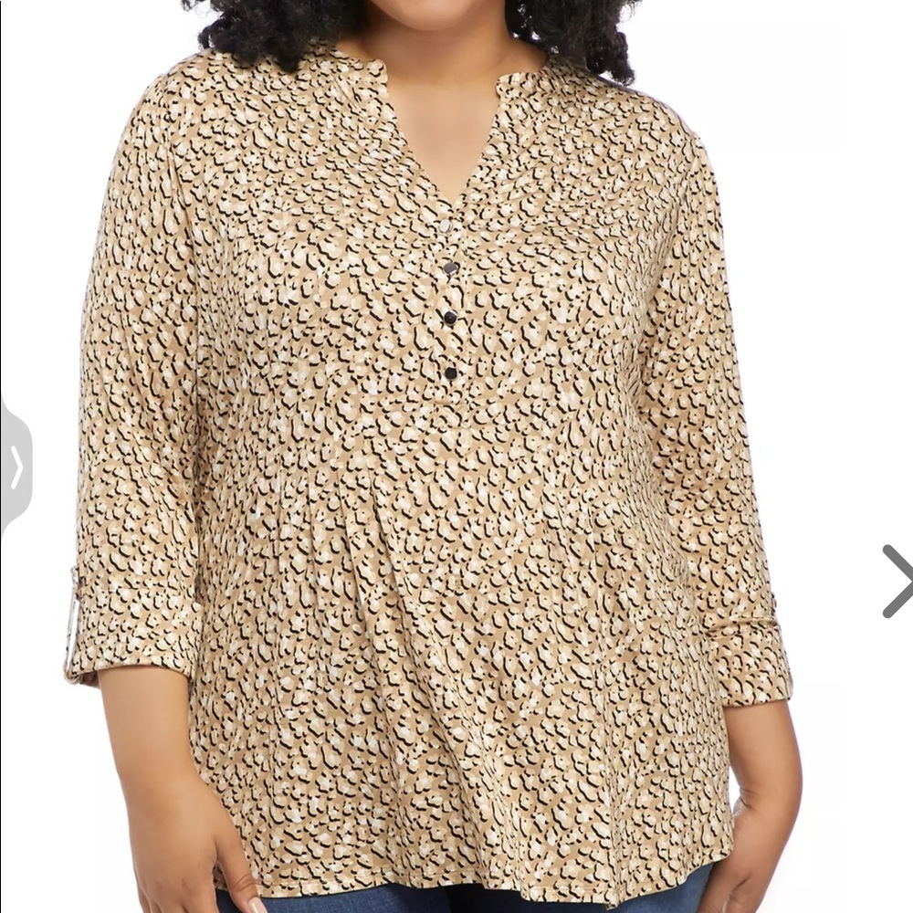 Wonderly 
Plus Size 3/4 Sleeve Leopard Print Henley Top 4x NWT